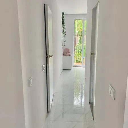 דירה Apartsopot *